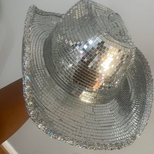 silver hat